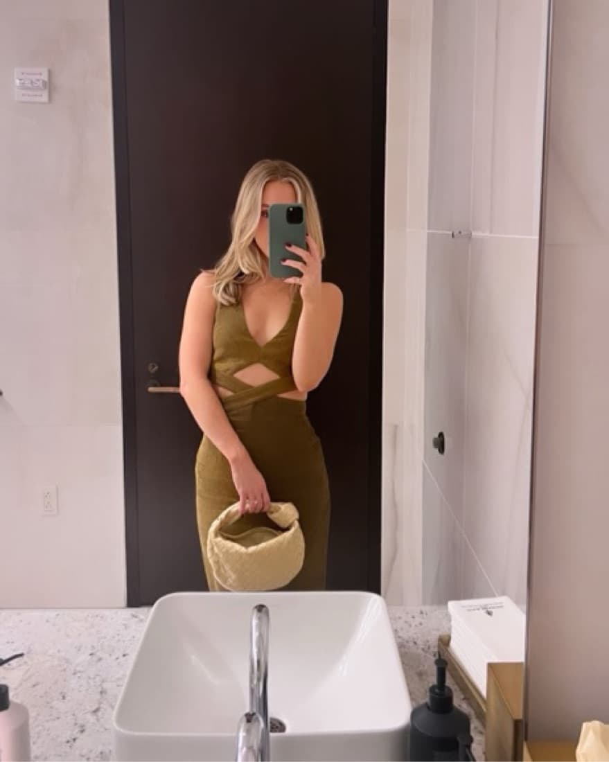 Simone V Neck Cut Out Midi Dress - Image 1