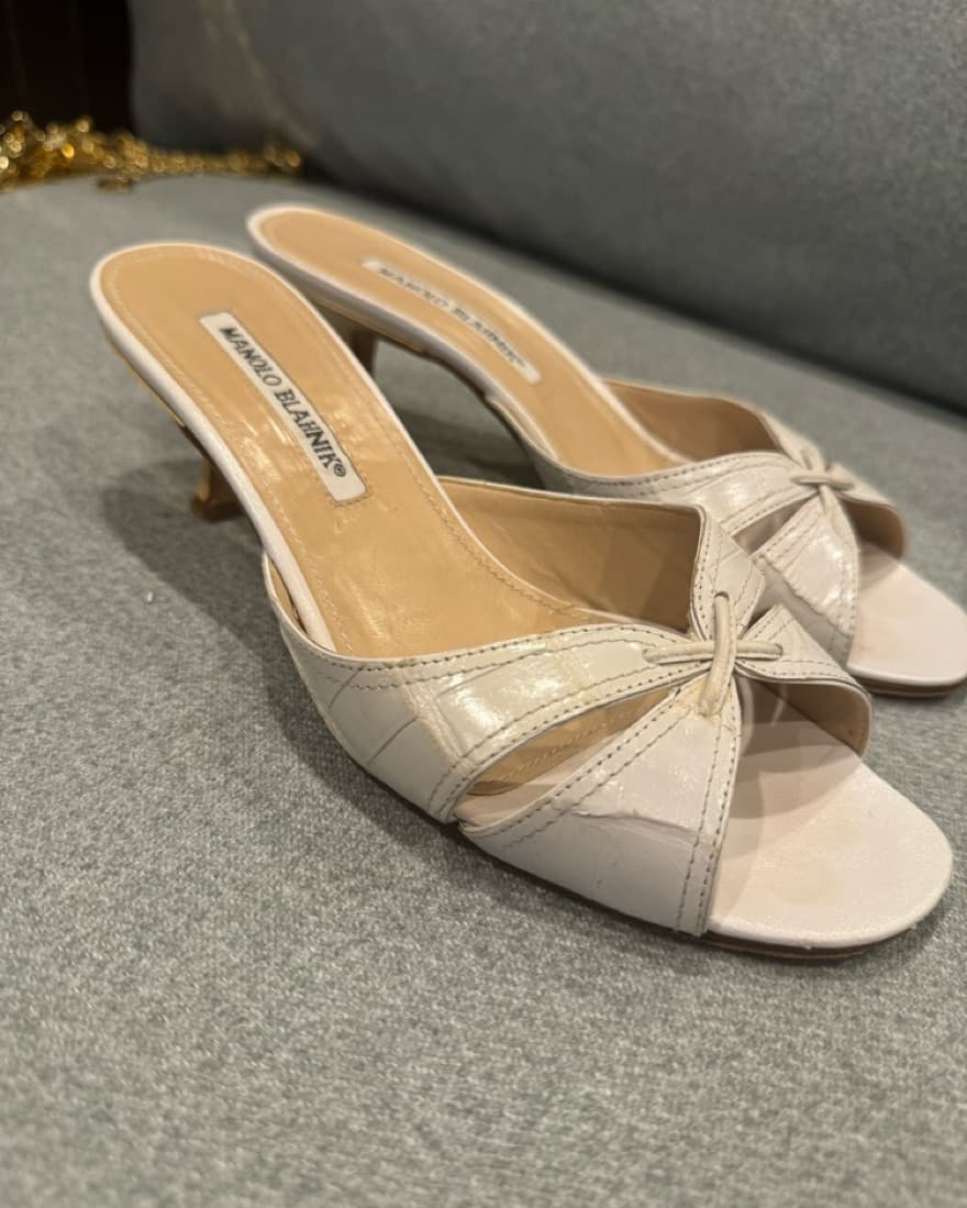 Manolo Blahnik Croc Kitten Heel - Image 3