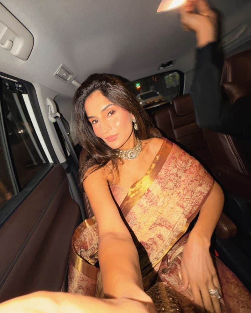 Brooklyn Banarsi Saree (3pc Set) XS-S | Indian wedding - Image 6