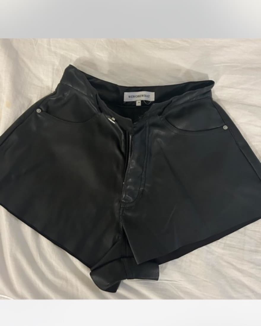 Weworewhat Flare Leather Short - Image 2