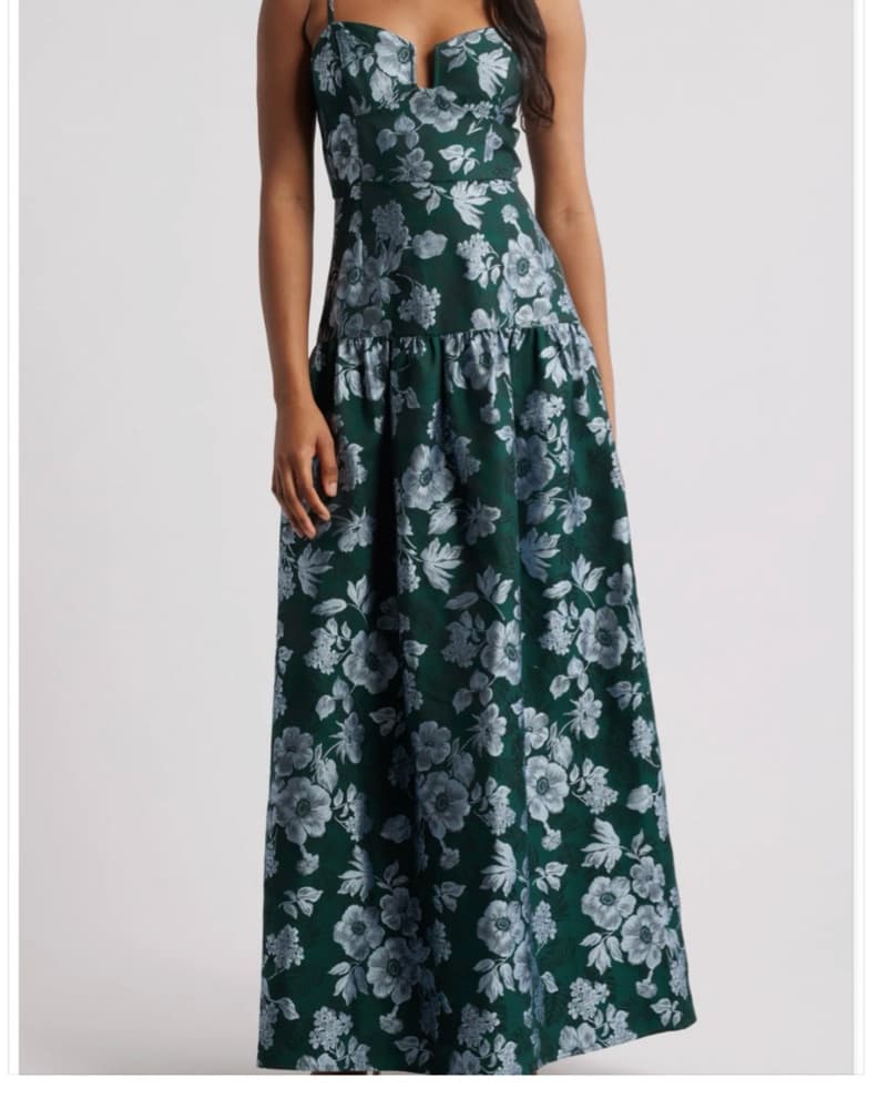 Elegant Floral Maxi Dress - Image 2