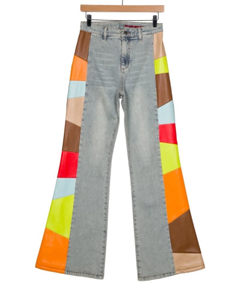 Alice & Olivia Flared Jeans - Image 2