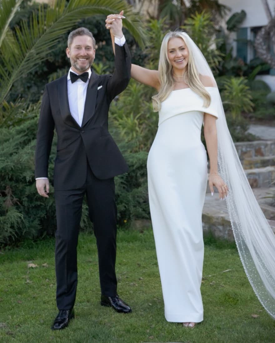 Wedding Dress Elegant Off The Shoulder - Image 1