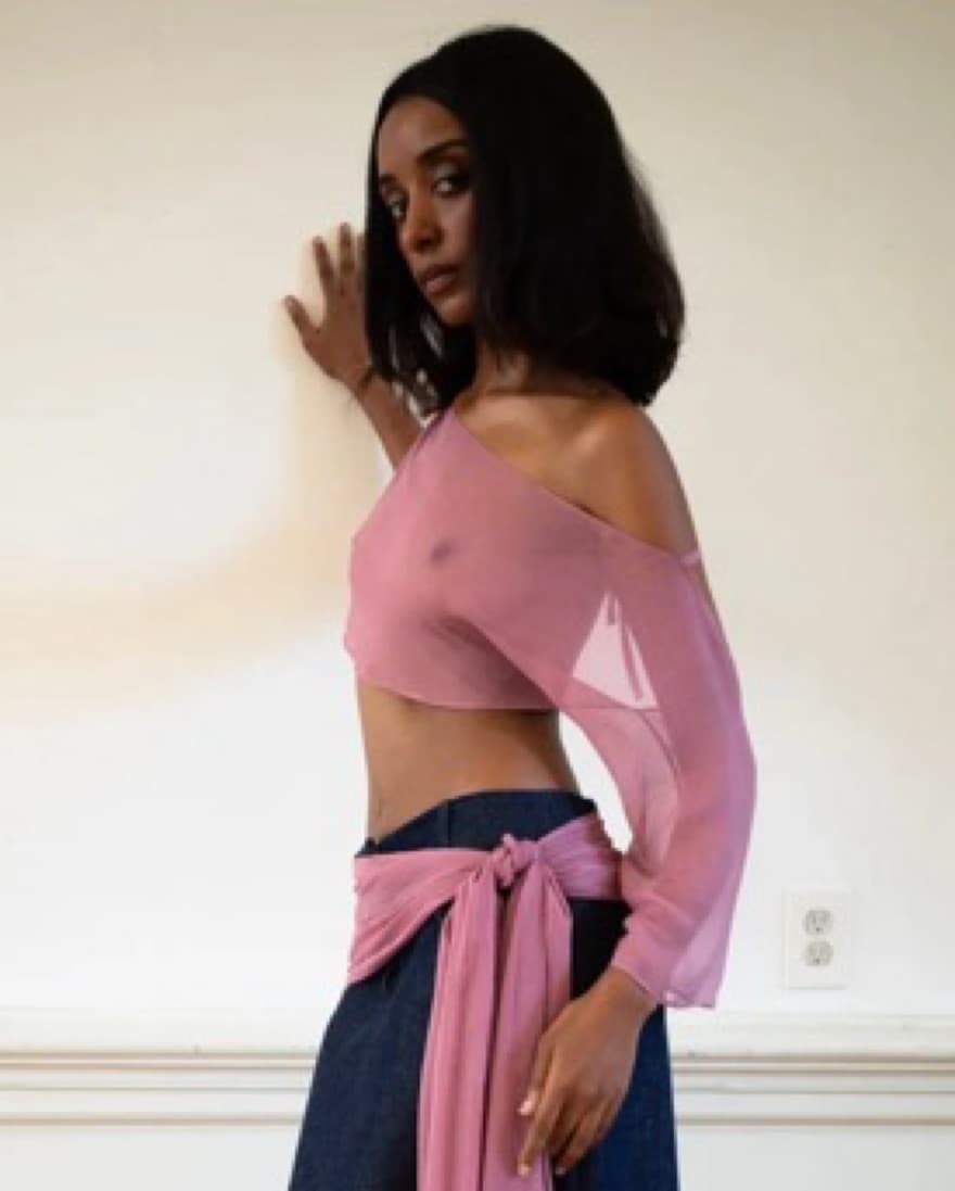 Mauve Sheer Shrug  - Image 3