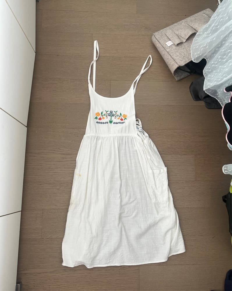 Lisa Says Gah x Great Jones Apron - Image 1