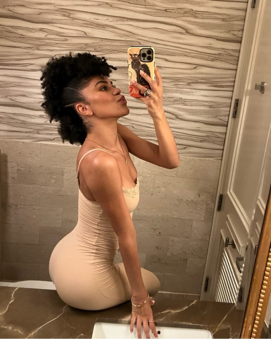 Skims Nude Dress - Image 4