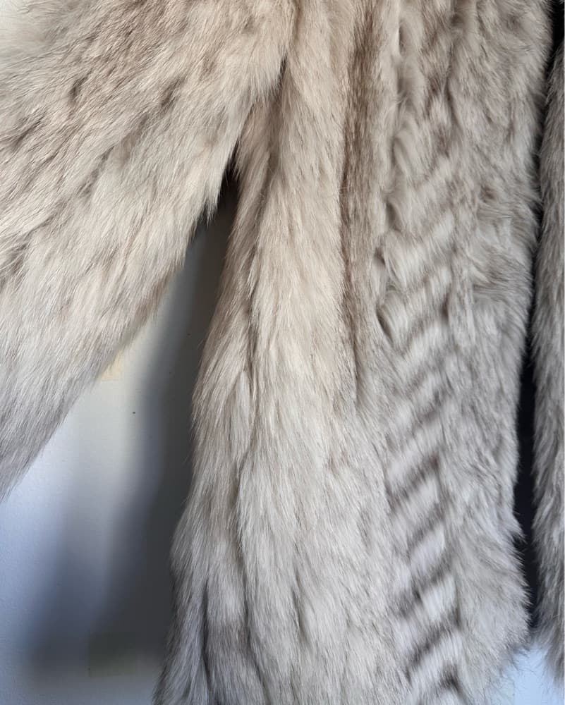 SAGA FOX FUR COAT - Image 4