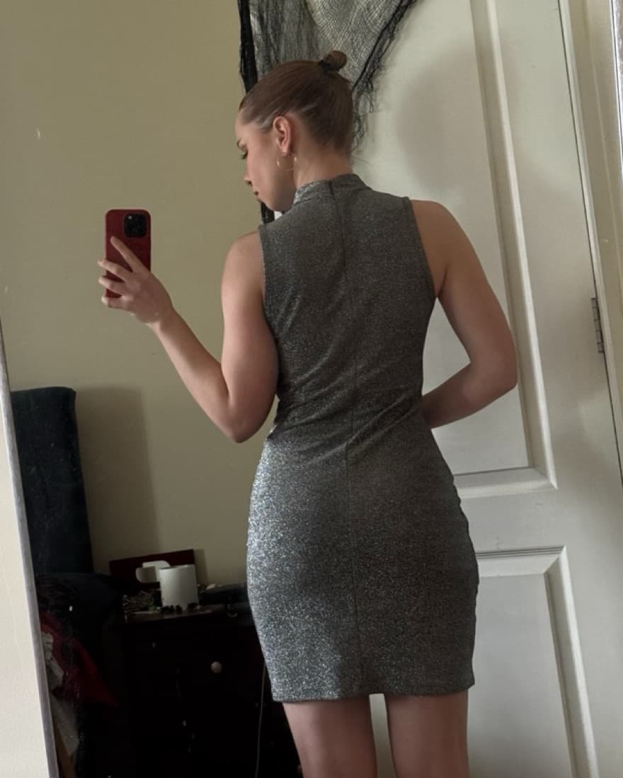 Silver sparkly Mini-dress - Image 4