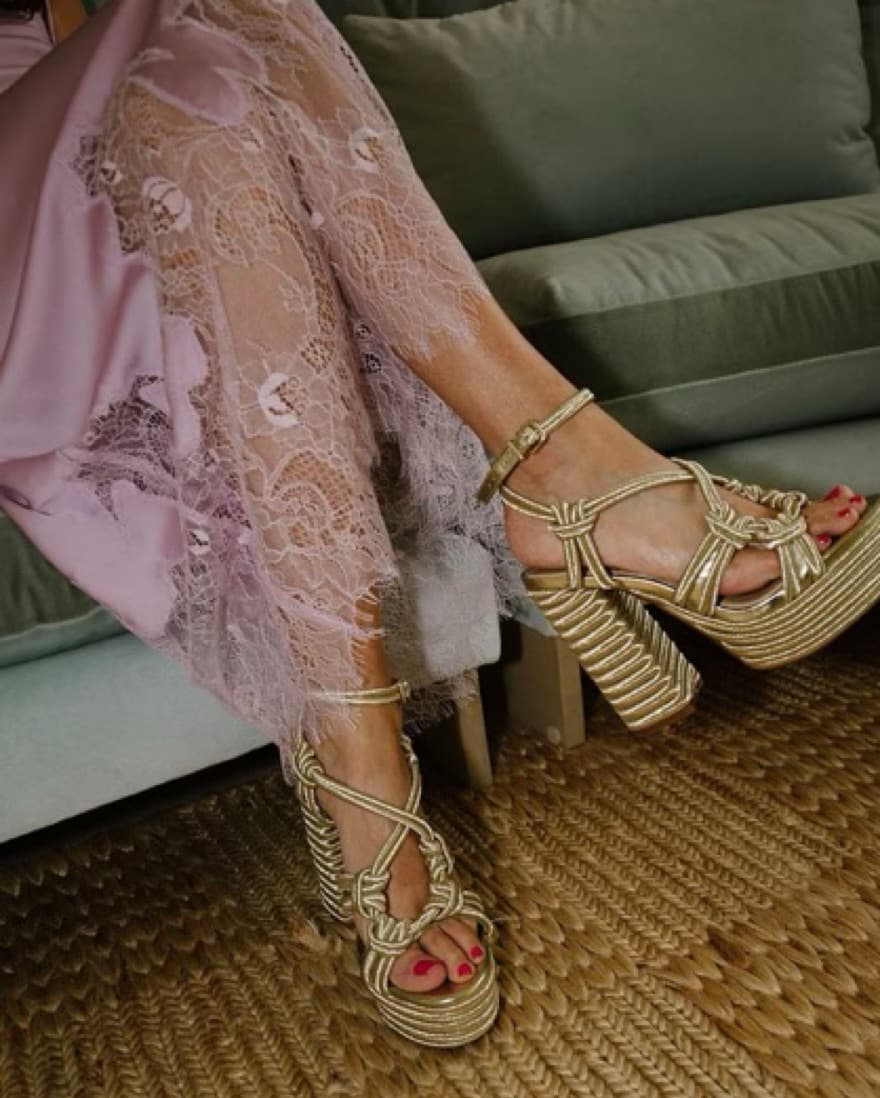 Lilac Lace Bottom Maxi Dress - Image 4