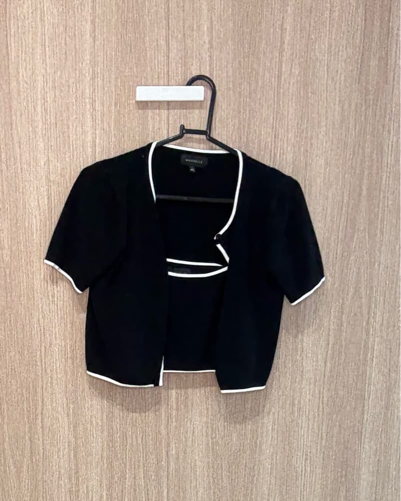 Chic and Versatile Black Cardi Set - Image 3