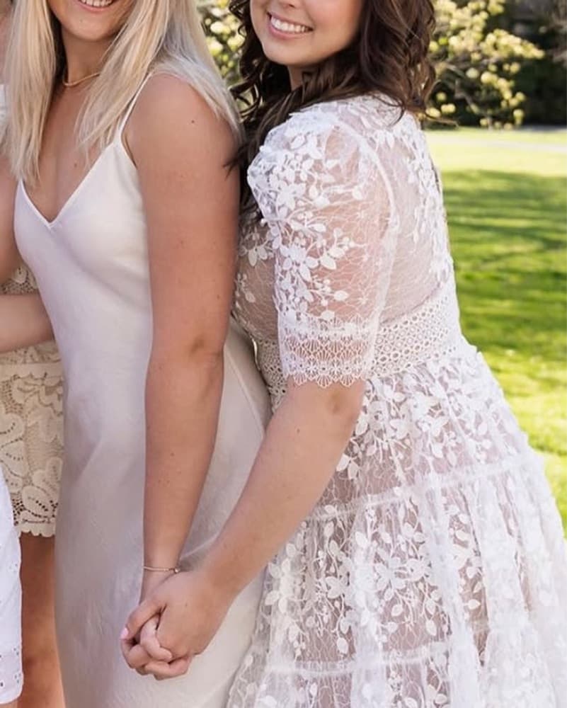 Bronx And Banco Grad / Wedding Dress - Image 3