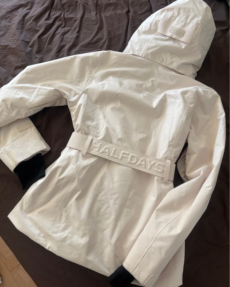 Halfdays Snow/ Ski Jacket And Pants Set - Image 3