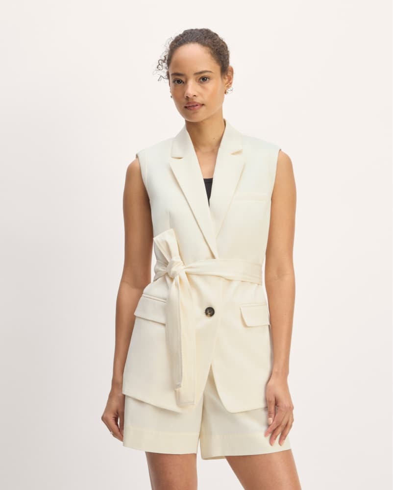 Sleeveless Ivory Vest With Tie - Image 1