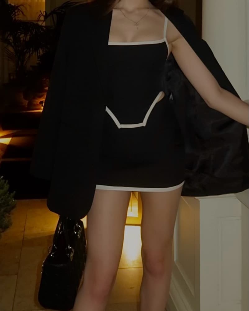 white fox black skirt set - Image 3