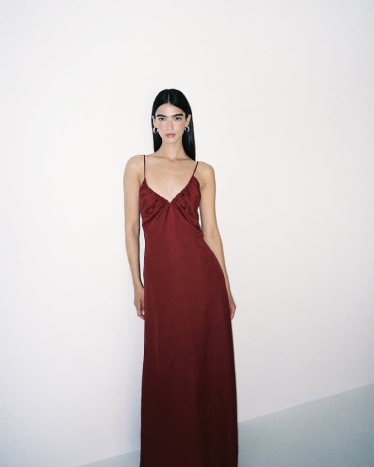 Dé Rococo Gathered Neck Linen Maxi Dress - Image 1