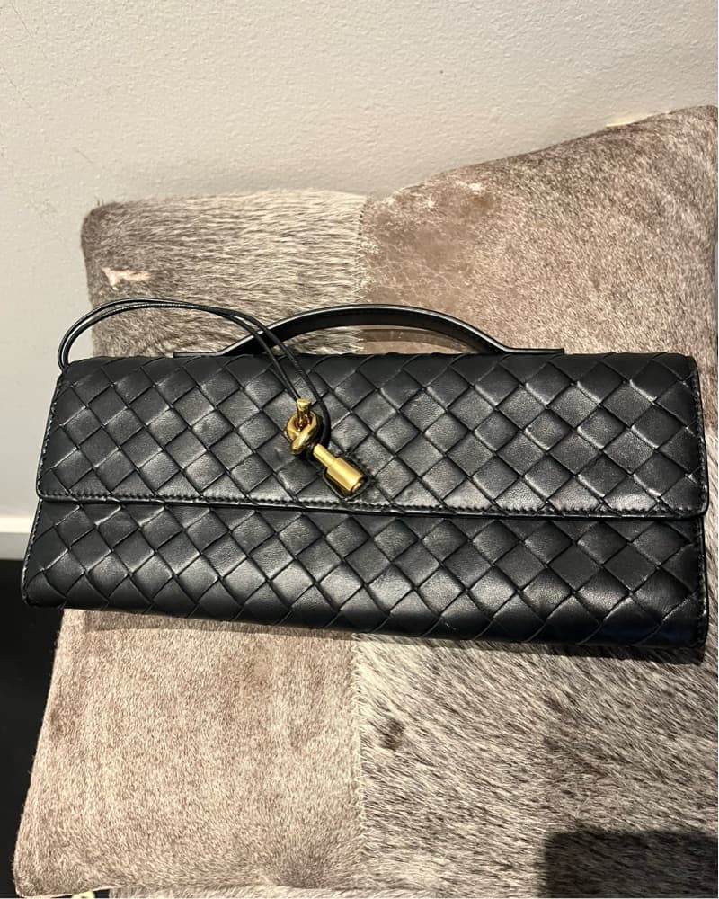 Black Bottega Andiamo Clutch - Image 3