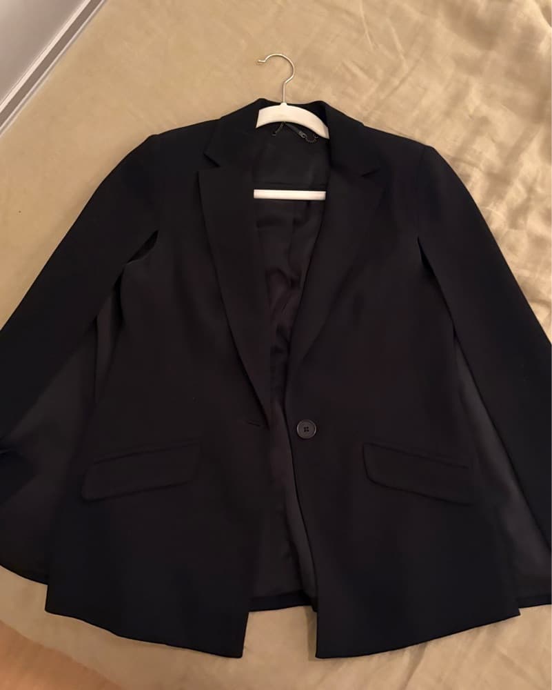 Black Cape Blazer - Trina Turk - Image 3