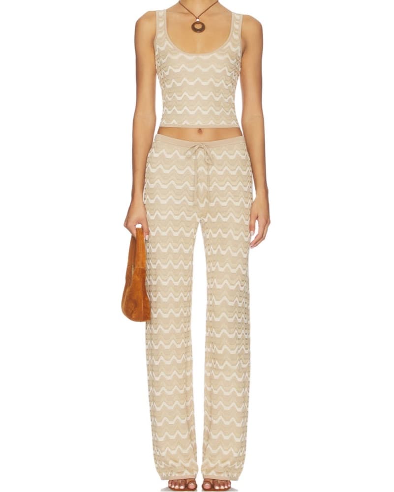 Beige Devon Windsor Set - Image 1