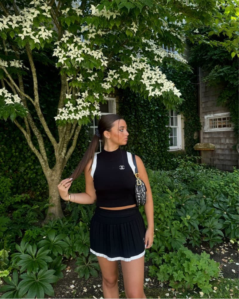 Chic Cropped Chanel Set - Image 3