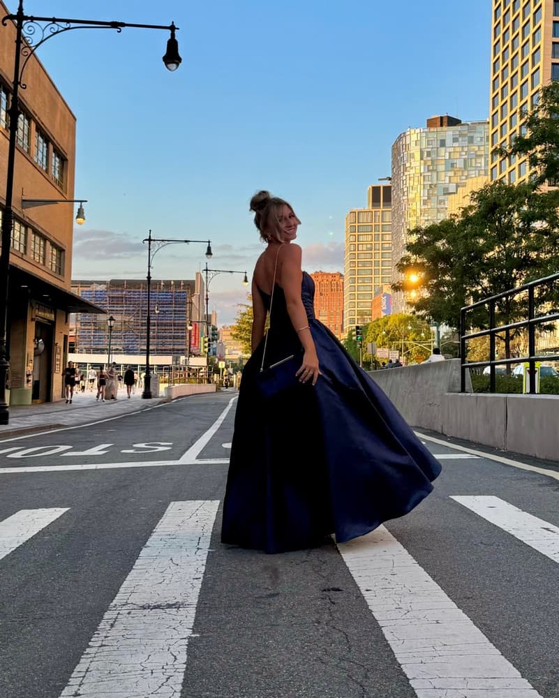 Elegant Navy Blue Ball Gown - Image 2