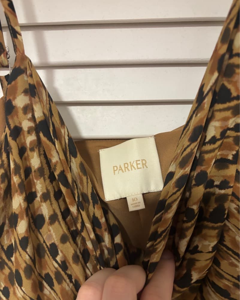 Parker "sage" dress - Image 4