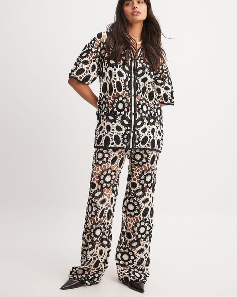 NA-KD Contrast Floral Crochet Set - Image 5
