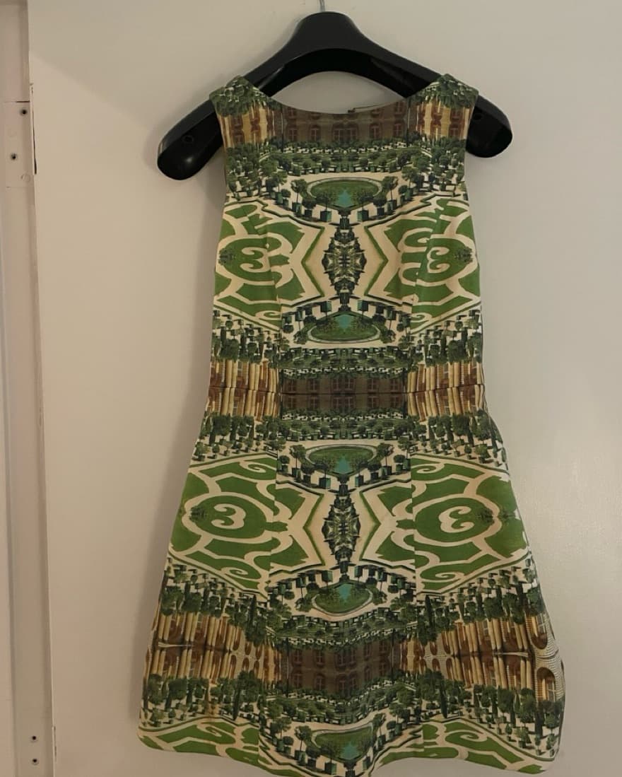 Alice + Olivia Stunning Versailles Dress - Image 4