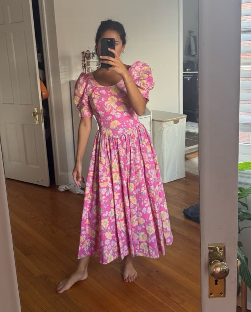 Vintage Floral Midi - Image 1