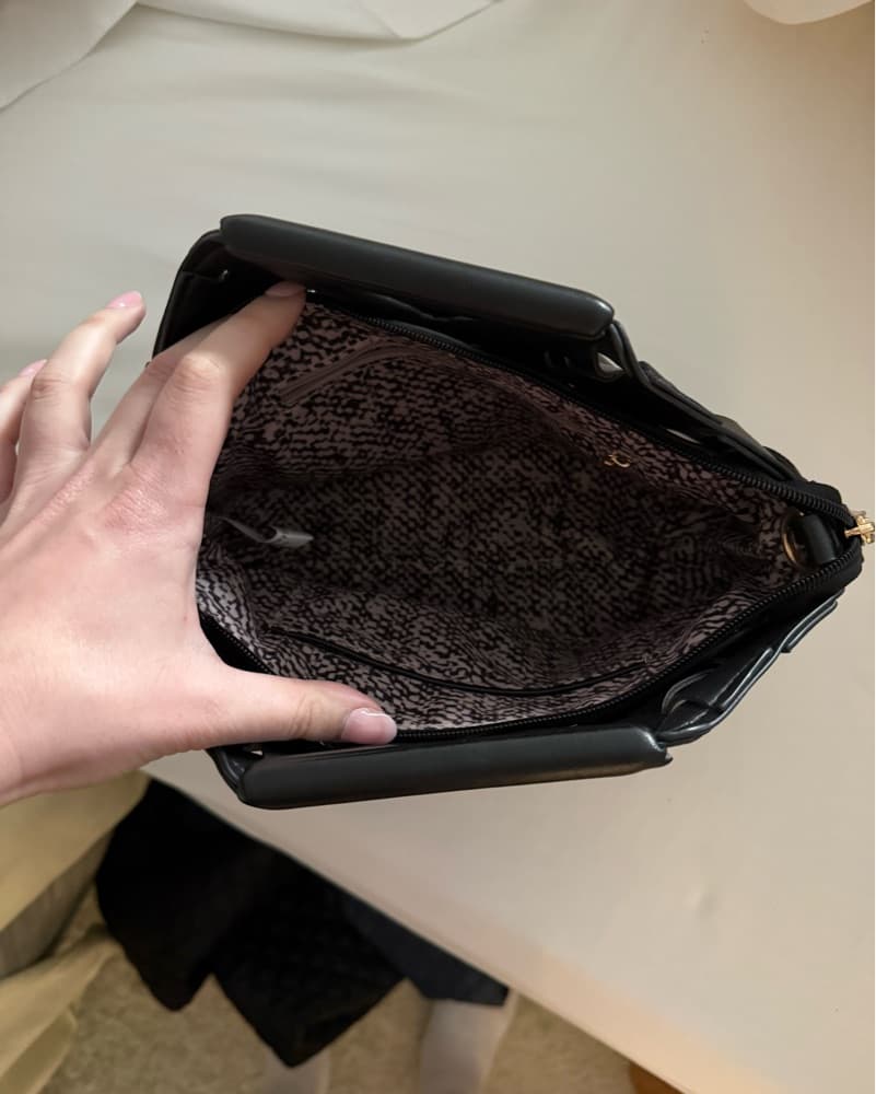 Chic Black Woven Bag - Image 3
