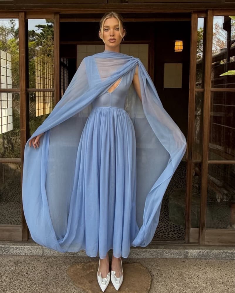 Helsa blue silk dress - Image 4