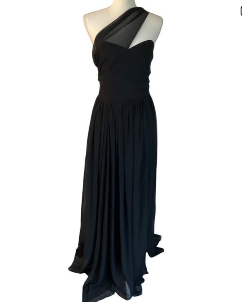 Revolve Yaura Imade Gown TAILORED - Image 4