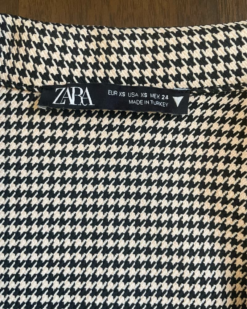 Chic Houndstooth Cropped Jacket - Image 6