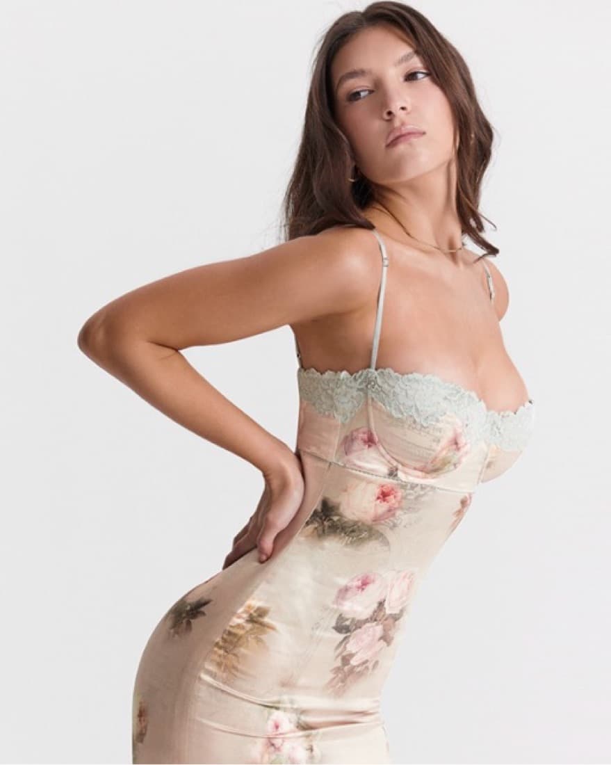 Venus Vintage Floral Midi Dress - Image 3