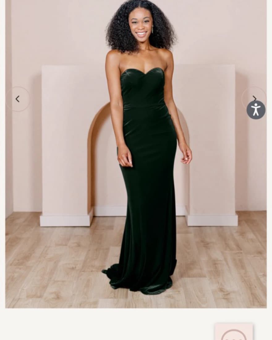 Revelry Velvet Emerald Dress - Image 1