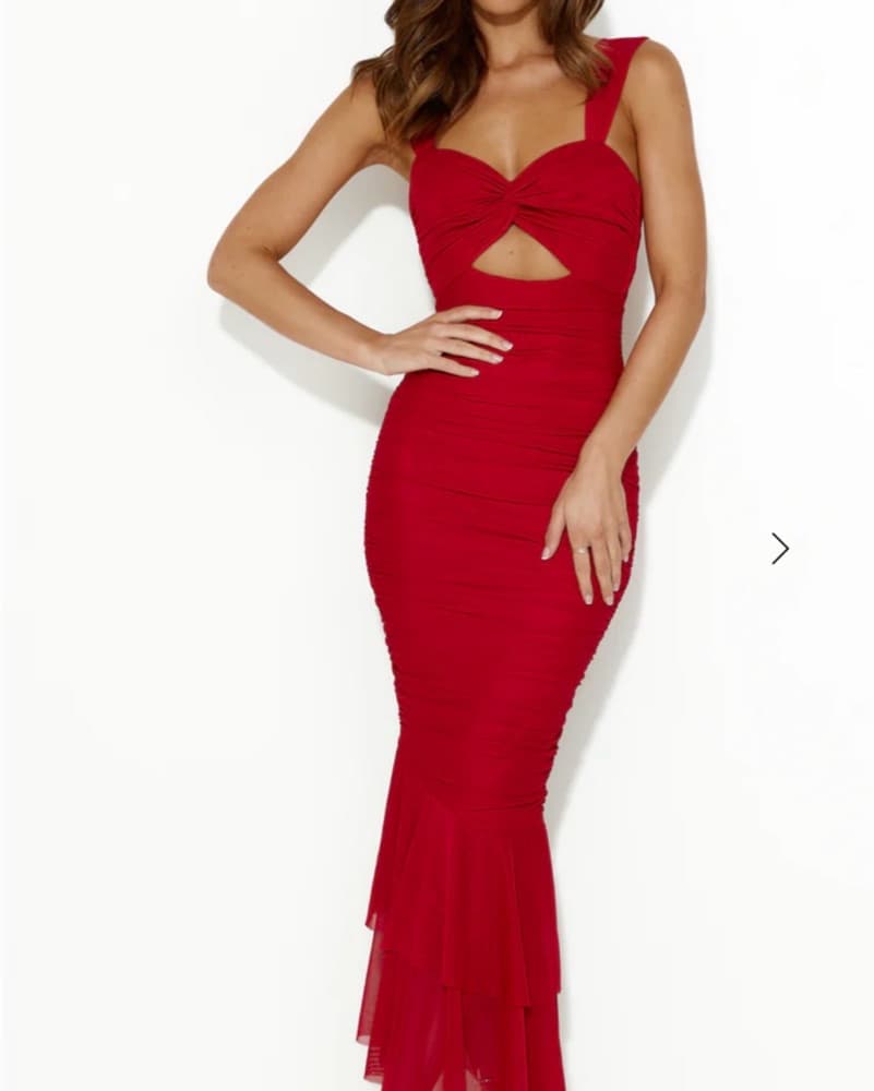Vibrant Red Fitted Maxi Dress - Image 1