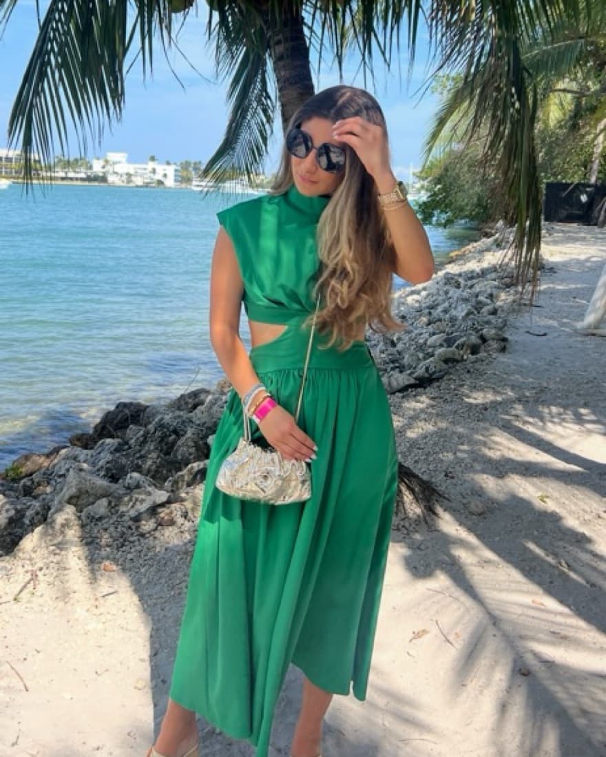 Green Dress - Image 2