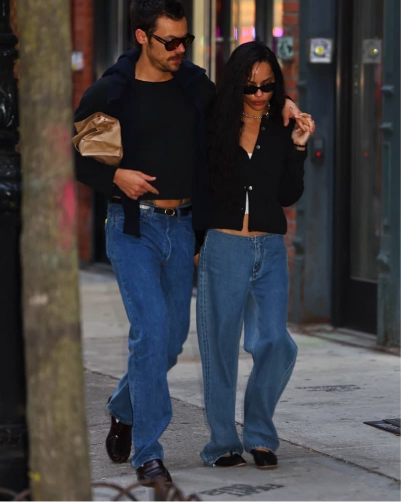 Still Here Sport Jean (24) - Jeans in Blue Denim Straight Leg Low Rise - Image 2