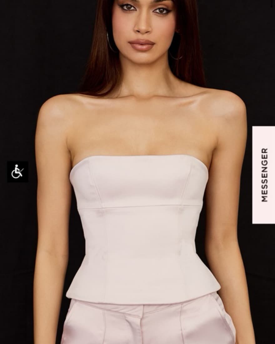 Elegant Strapless Corset - Image 1