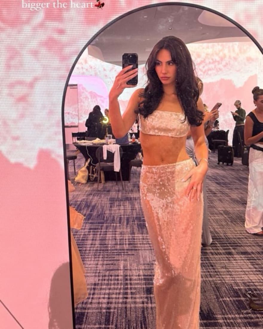 Oh Polly Sequin Skirt - Image 1