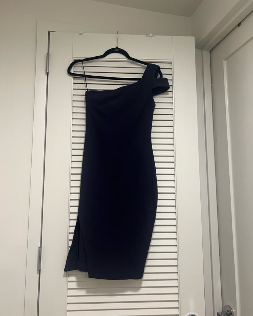 Likely Chic One-Shoulder Midi Dress - Image 2