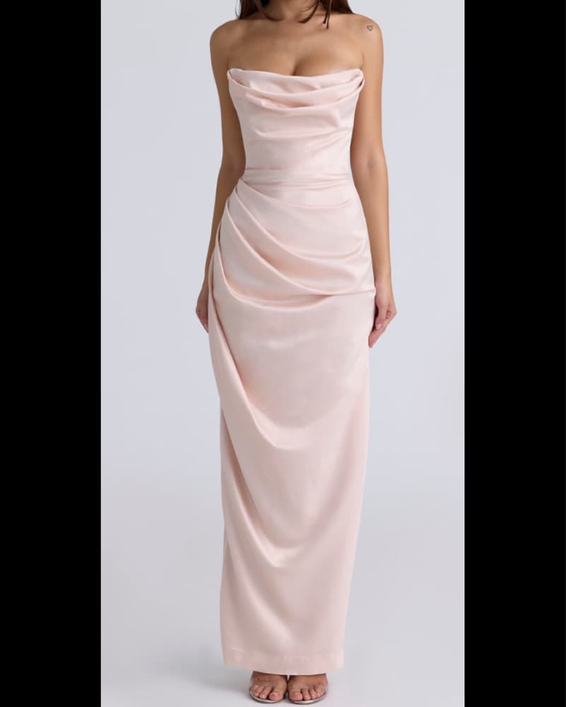Elegant Strapless Blush Gown - Image 1