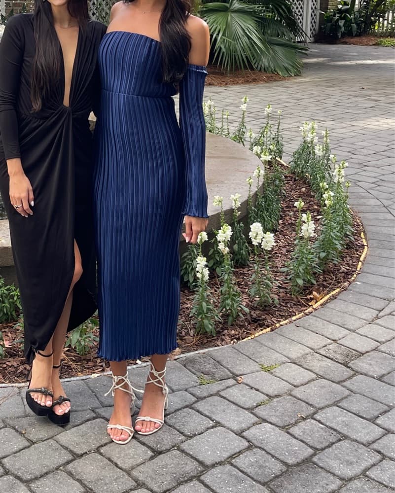 L’IDÉE Gatsby Plissé Midi Dress - Image 4