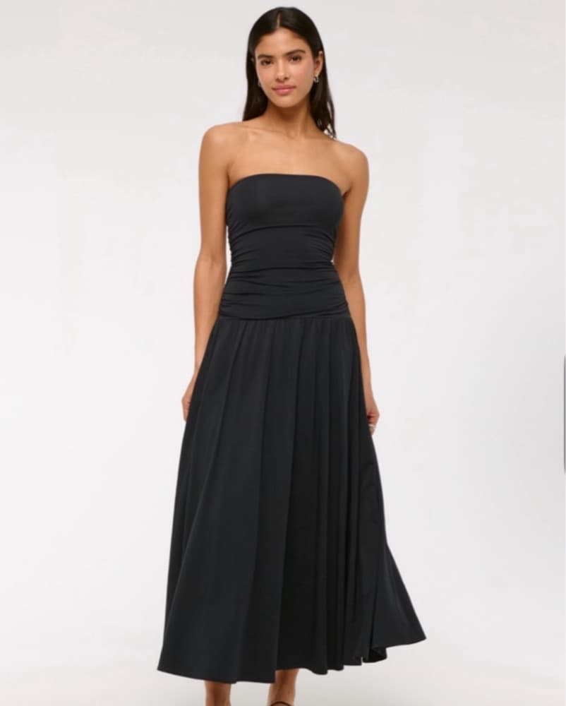 Black Strapless Dress! - Image 1