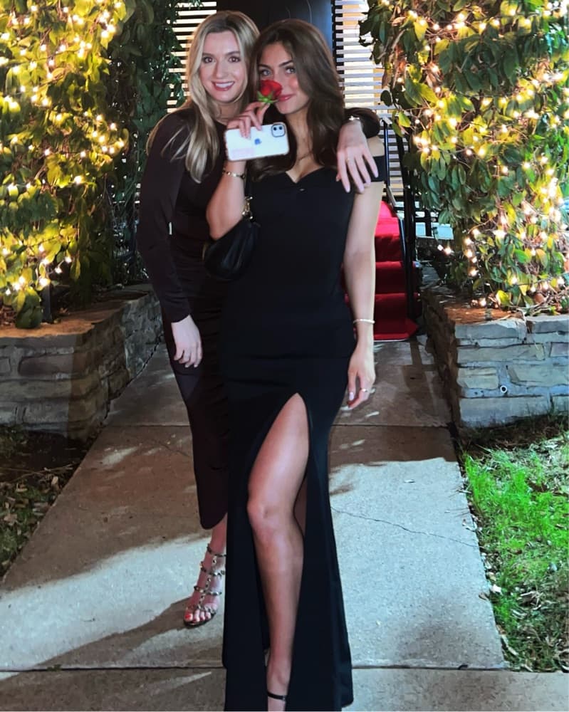 Elegant Black Formal Gown - Image 1