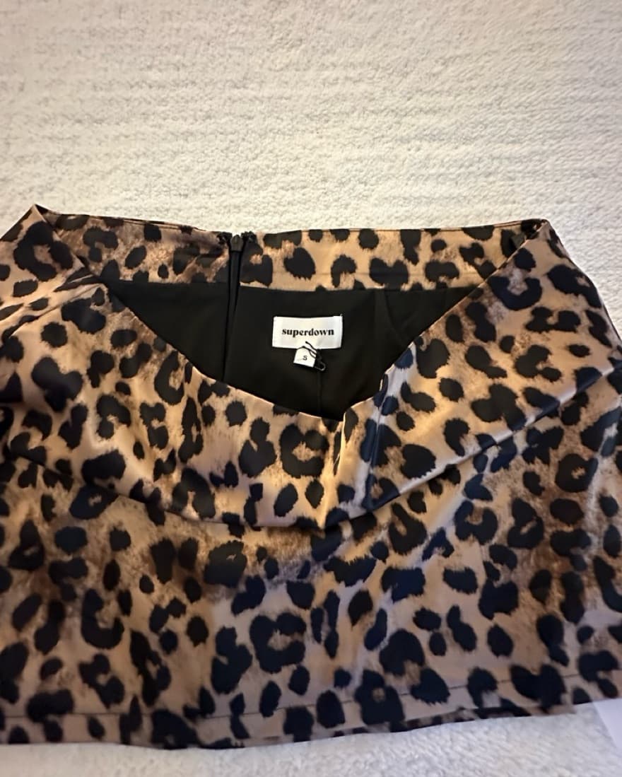Superdown Mini Leapord Skirt - Image 2