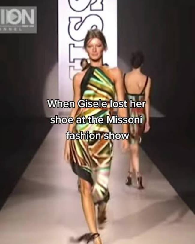 Gisele Bundchen Runway Fashion Show Evnt - Image 1