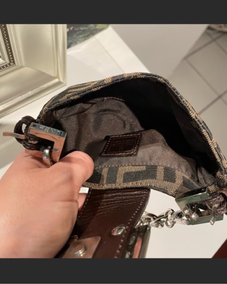 Fendi Micro Croissant Bag - Image 4