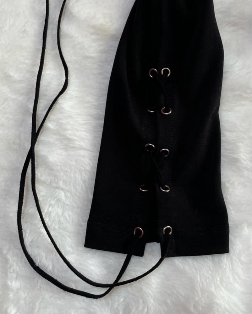 Asymmetrical Cutout Choker Long Sleeve - Image 4