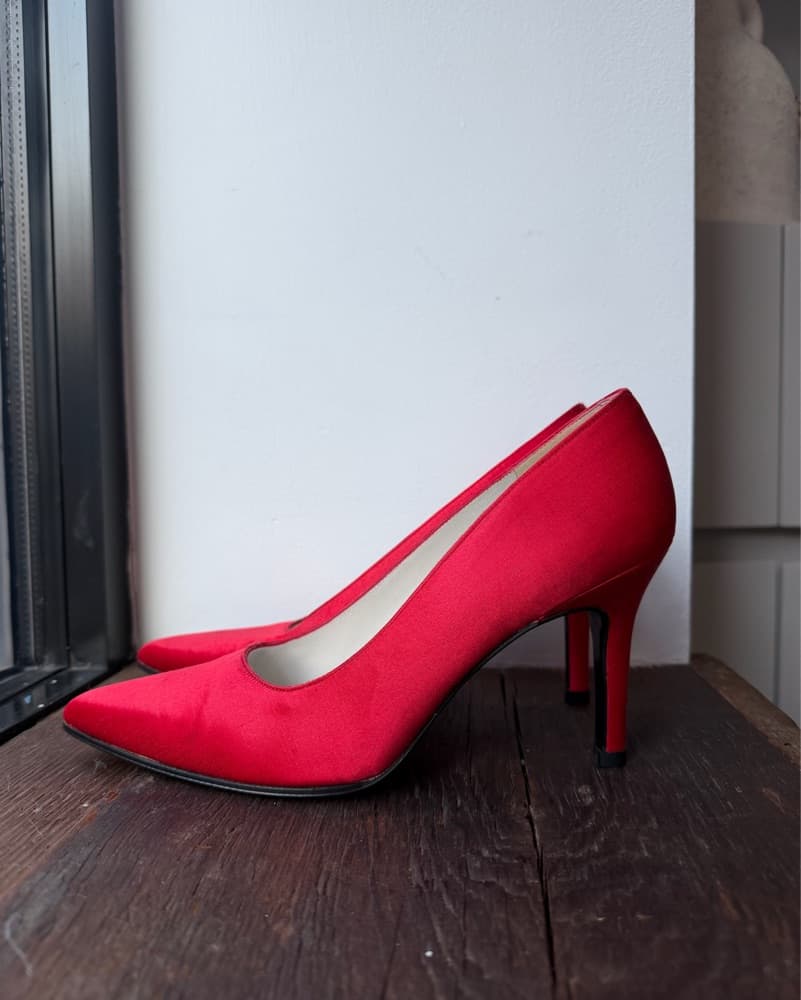Vintage Stuart Weitzman Heel  - Image 4