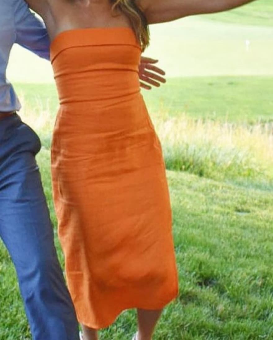 Reformation Linen Dress - Image 4